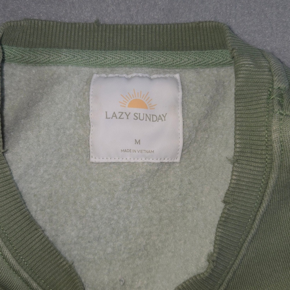 Lazy Sunday Weekend Sweatshirt Womens Medium Green Embroidered Crewneck Pullover - Picture 4 of 6